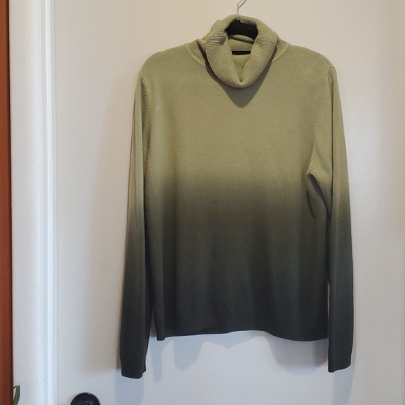 Vintage Green Ombre Sweater - Picture 4 of 4